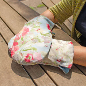 Seafoam/Floral Reversible Comfort Heated/Cooled Mitts